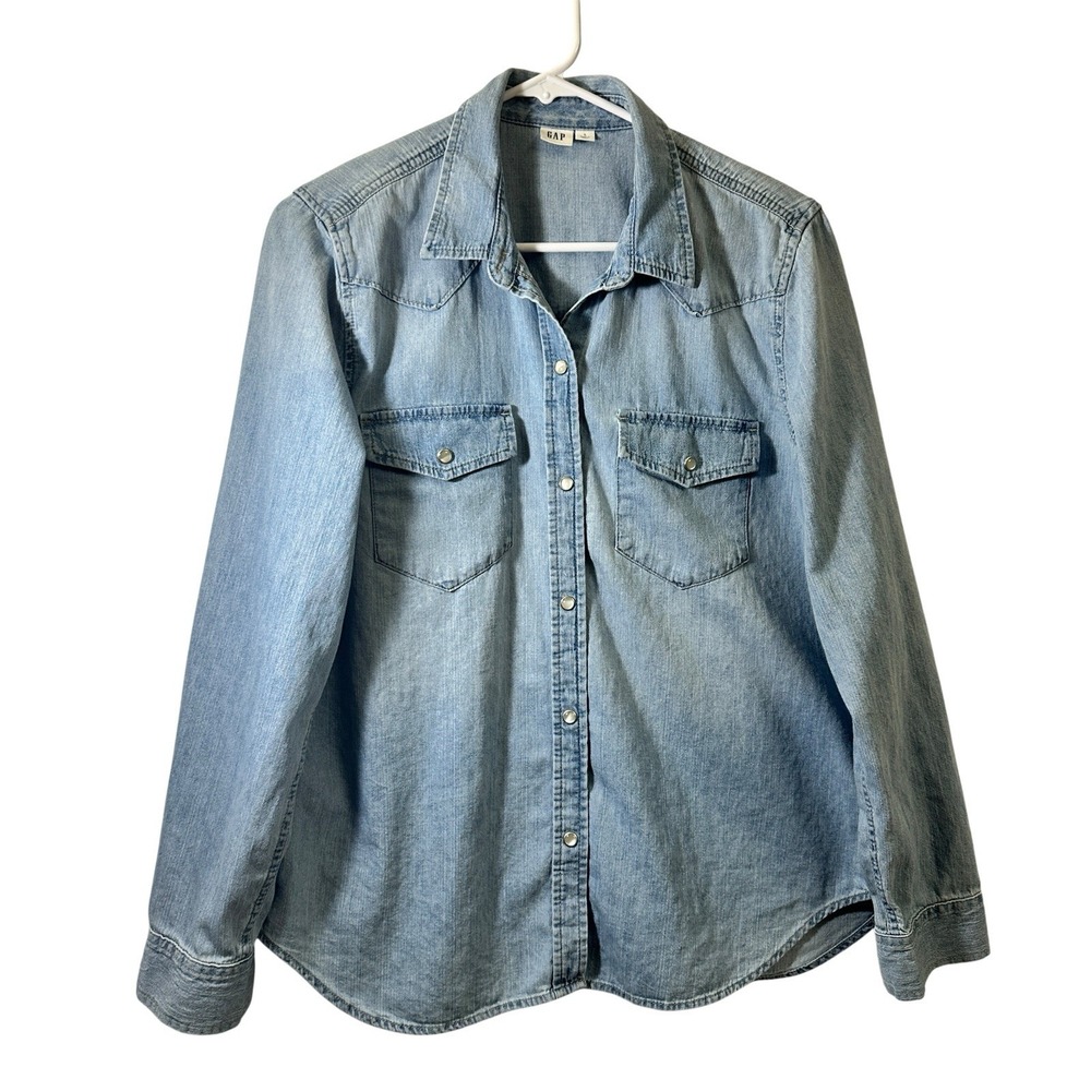 GAP Women L Chambray Denim Western Shirt Pearl Snap 100% Cotton Blue